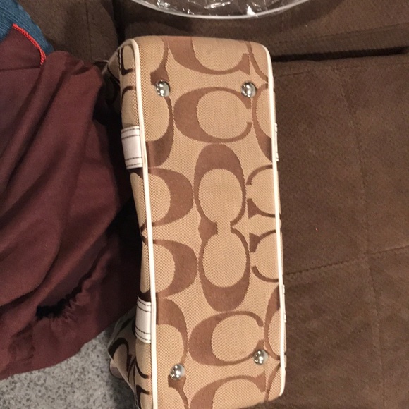 Authentic COACH signature C handbag tote - Picture 8 of 8